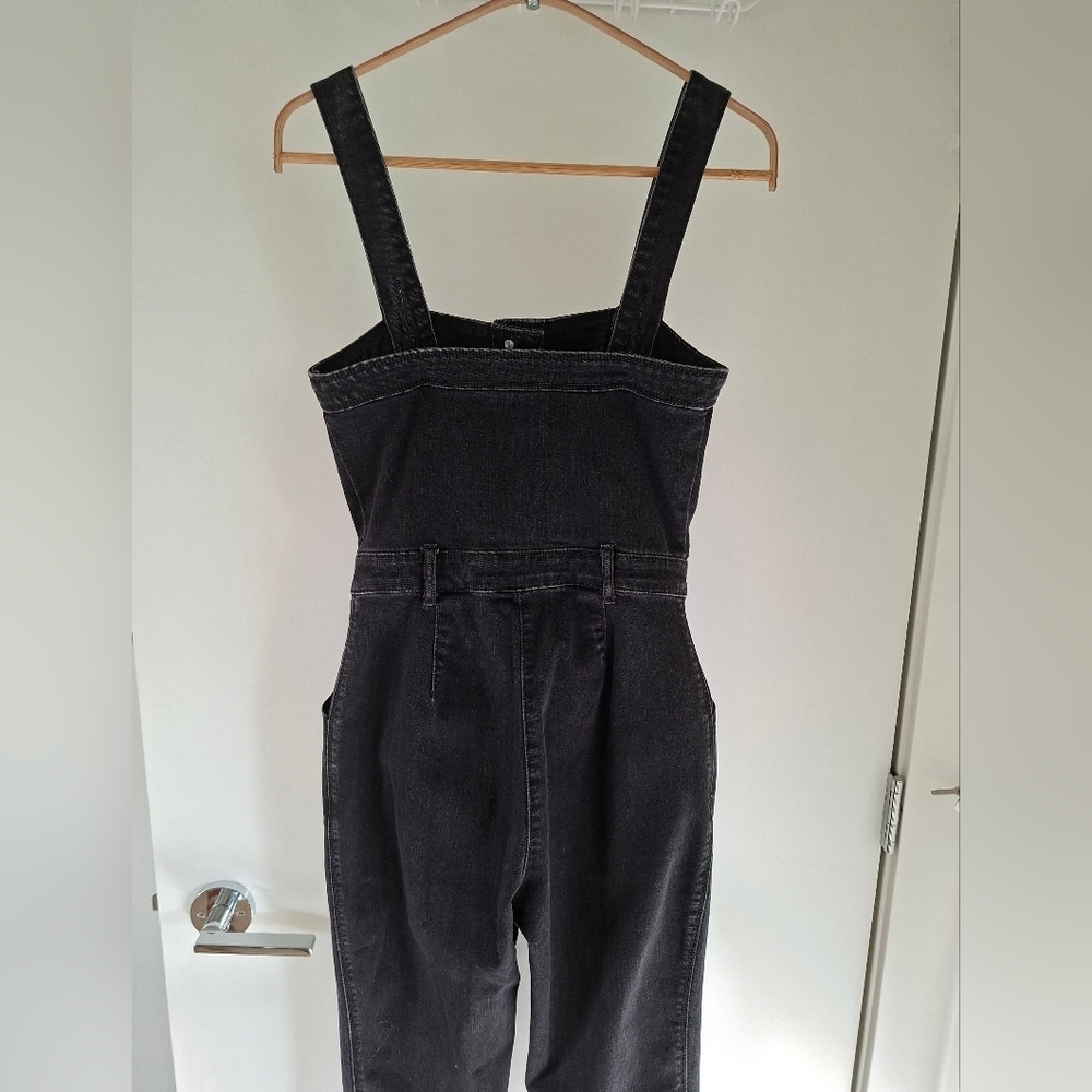 Hollister Women's Washed Black Denim Button-up Jumpsuit/Overalls (Size XS/2-4) - Picture 6 of 8
